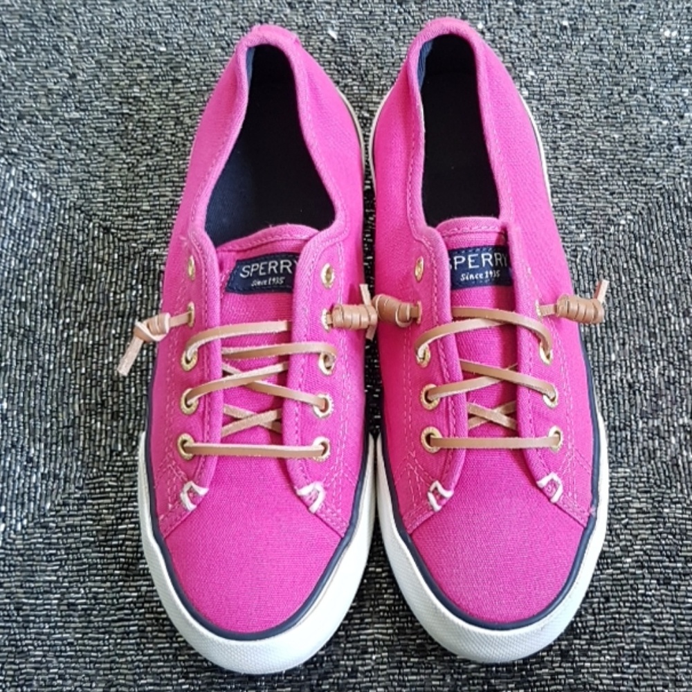 Sperry Shoes Size 5.5 Excellent Condition